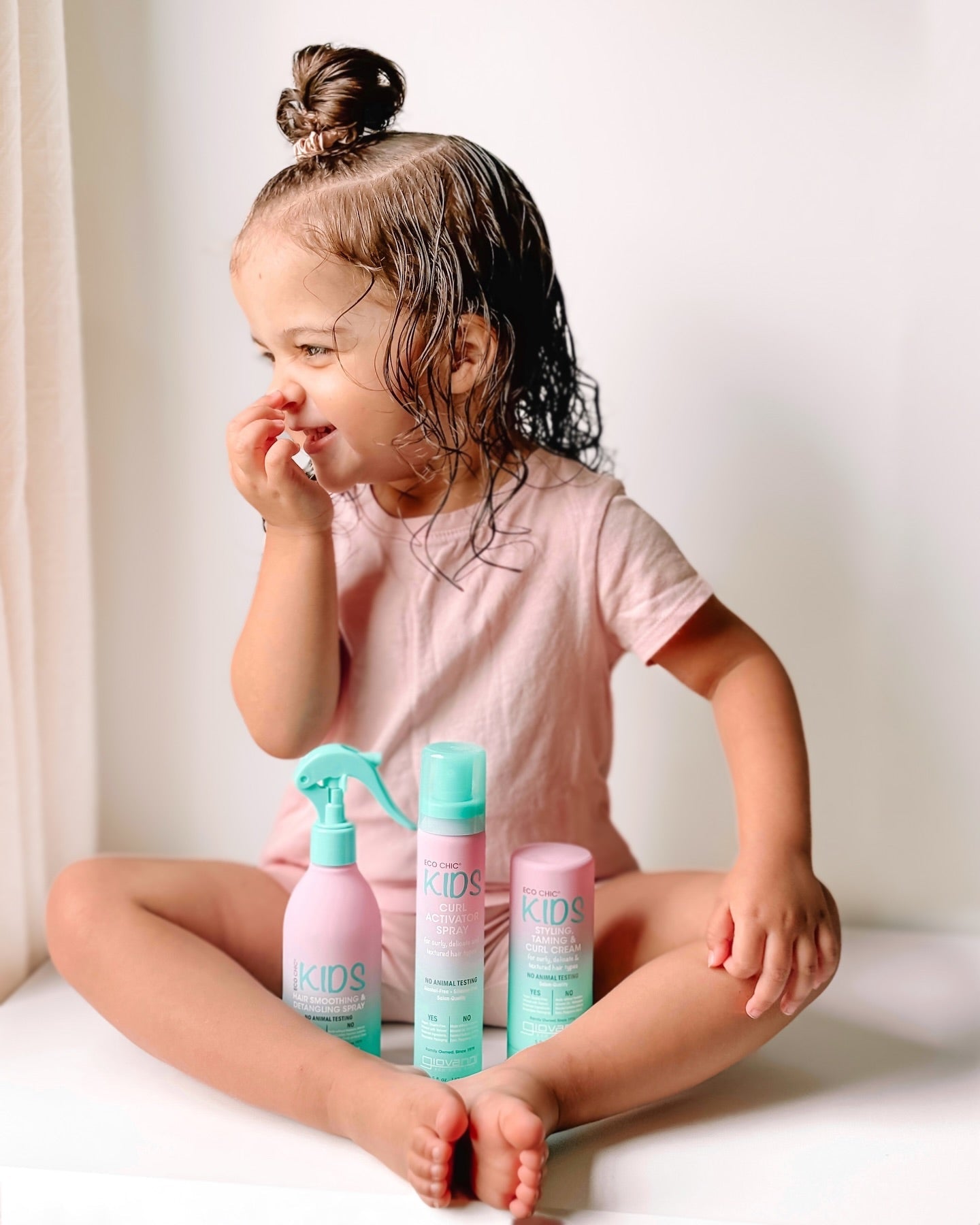 ECO CHIC® KIDS HAIR SMOOTHING & DETANGLING SPRAY