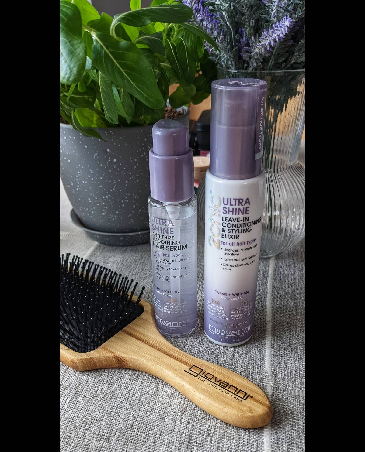 2chic® ULTRA-SHINE LEAVE-IN CONDITIONING ELIXIR